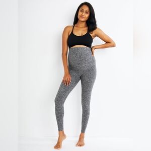 NWOT Beyond the Bump Spacedye Maternity Ankle Length Leggings Grey Size Small